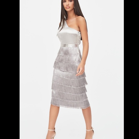 Stunning Lavish Alice dress - Picture 1 of 9